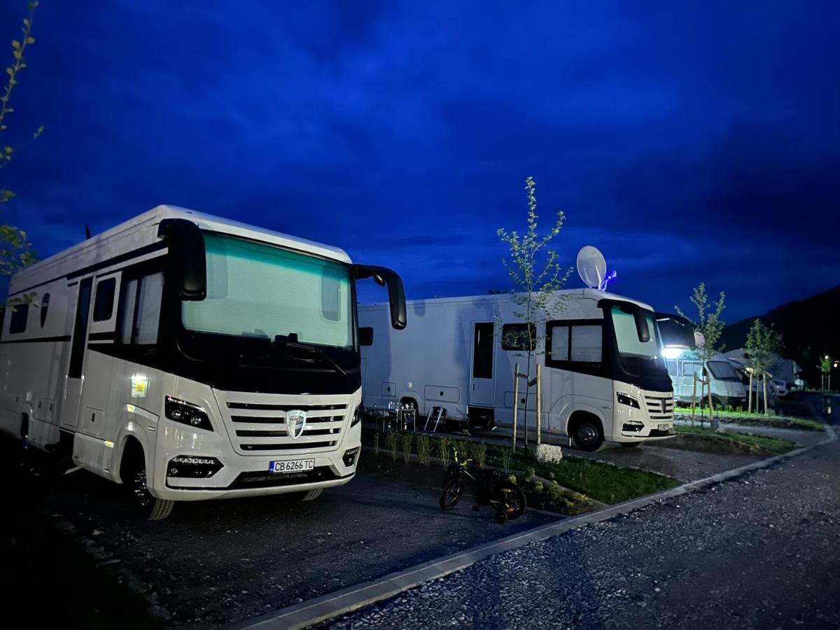 7 Lakes Camping Sapareva Banya Esterno foto
