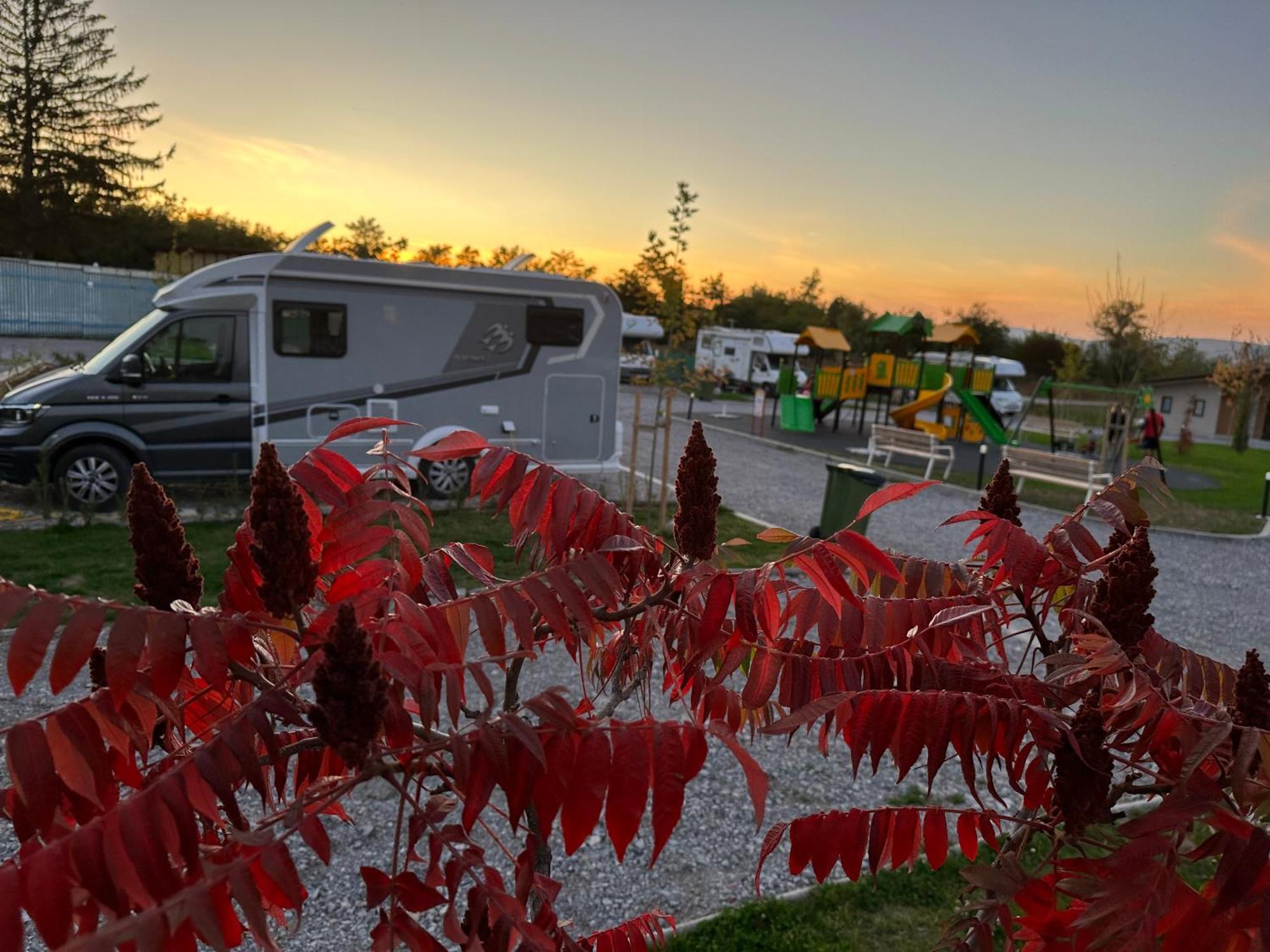 7 Lakes Camping Sapareva Banya Esterno foto