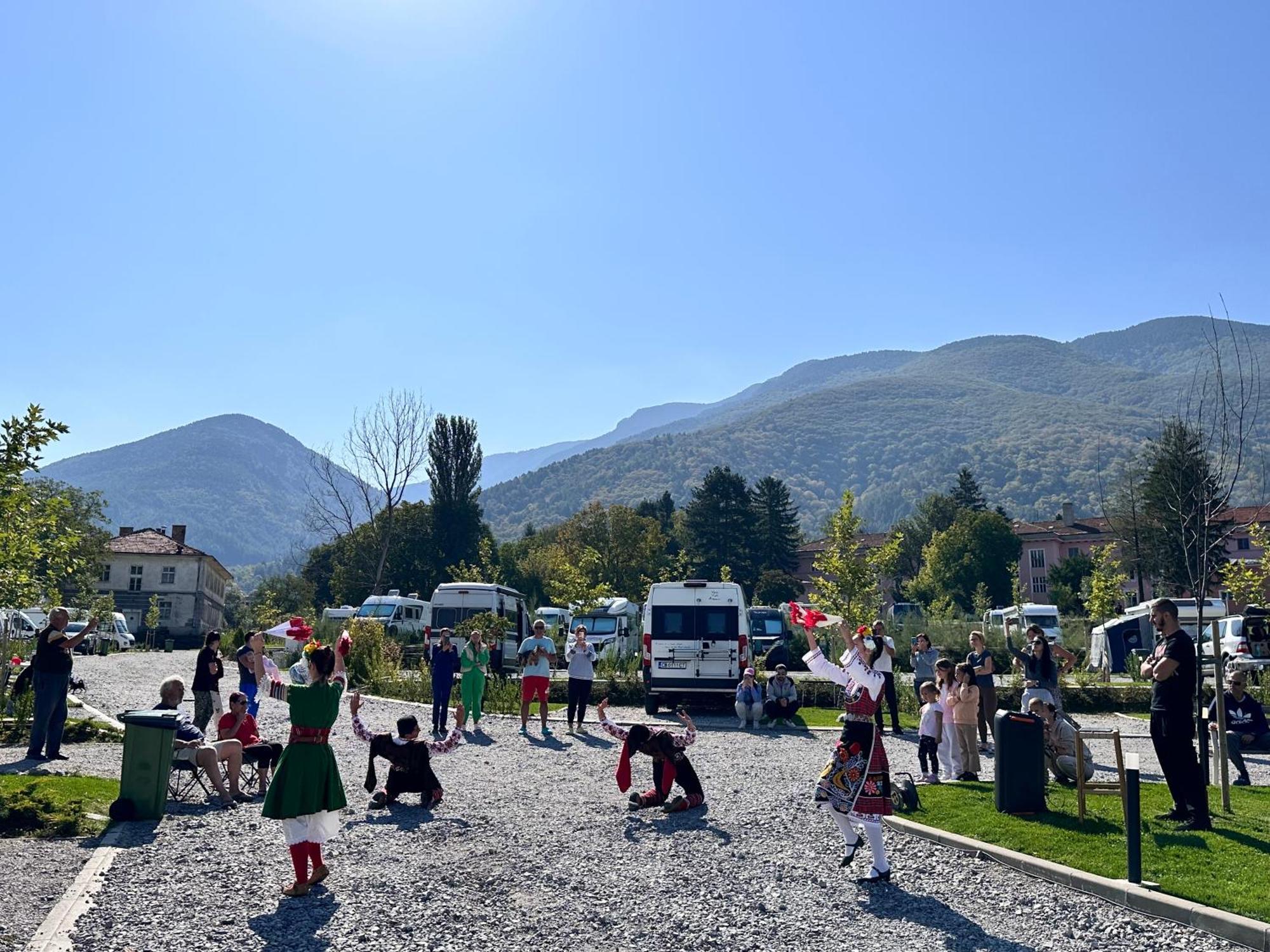 7 Lakes Camping Sapareva Banya Esterno foto